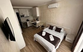 27 Floor Apartments