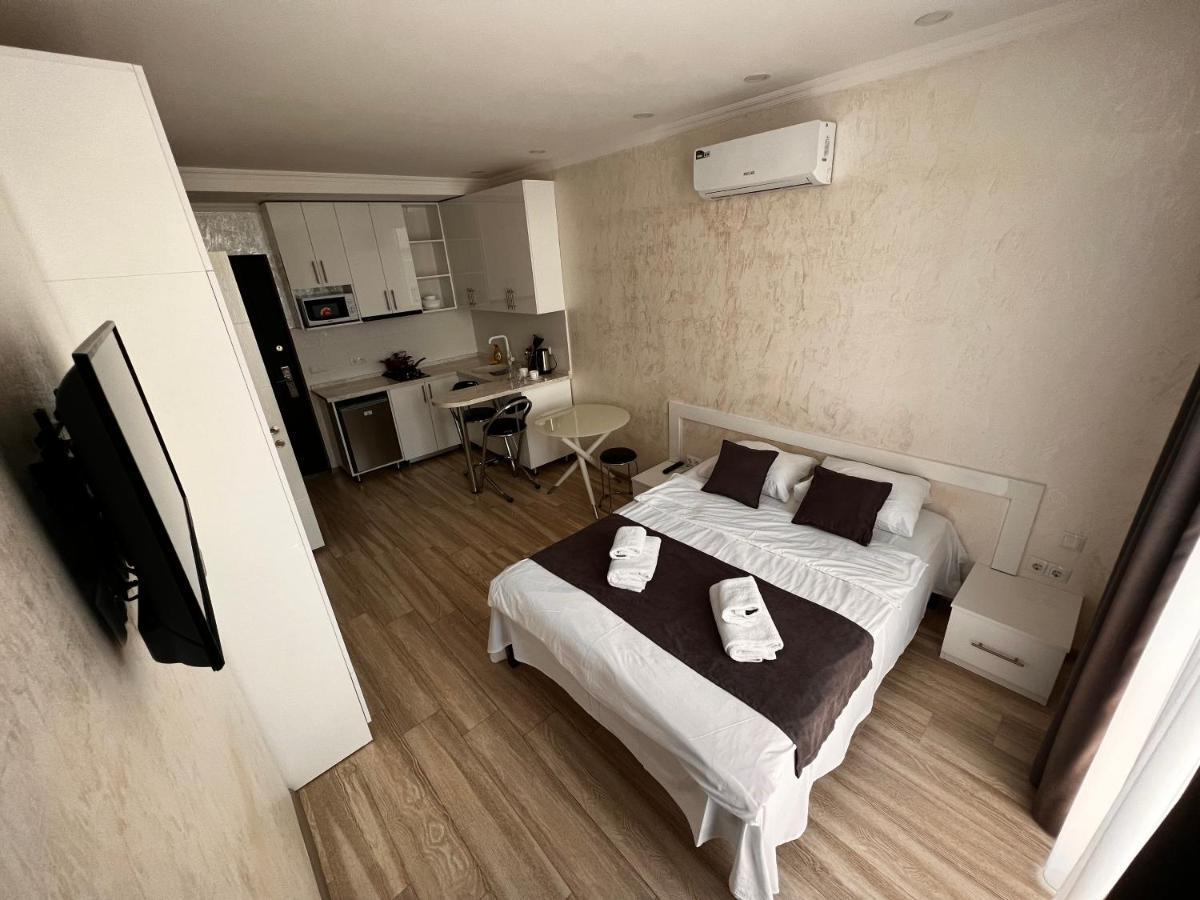 27 Floor Apartments Батуми Экстерьер фото