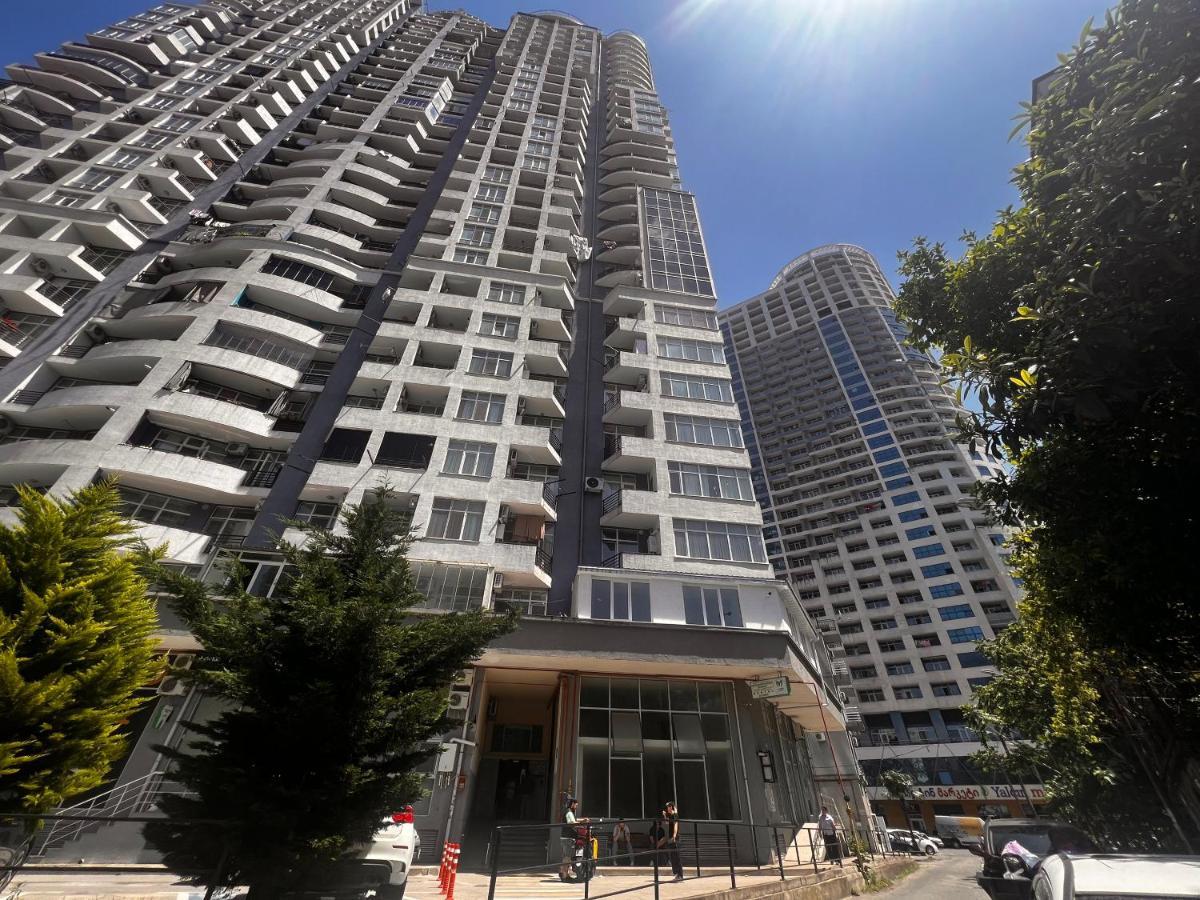 27 Floor Apartments Батуми Экстерьер фото