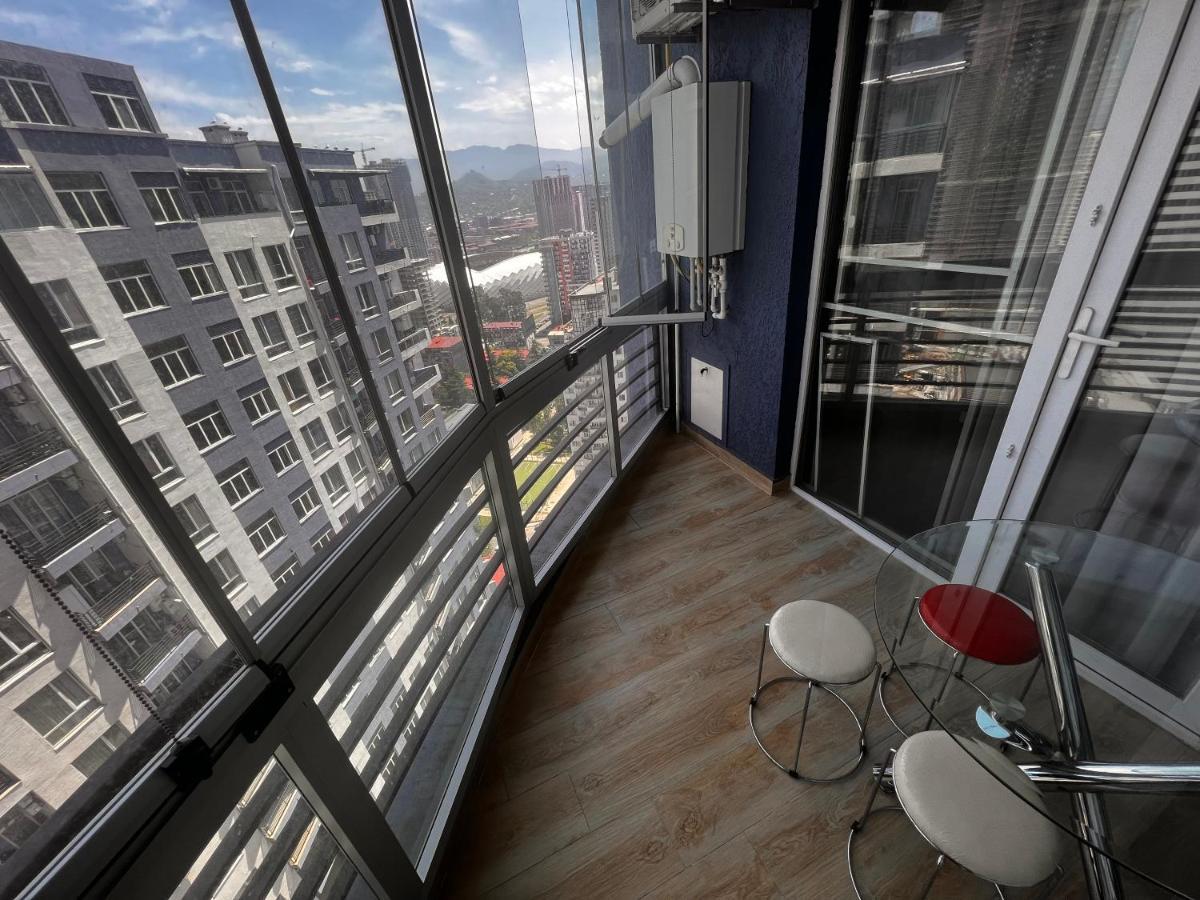 27 Floor Apartments Батуми Экстерьер фото