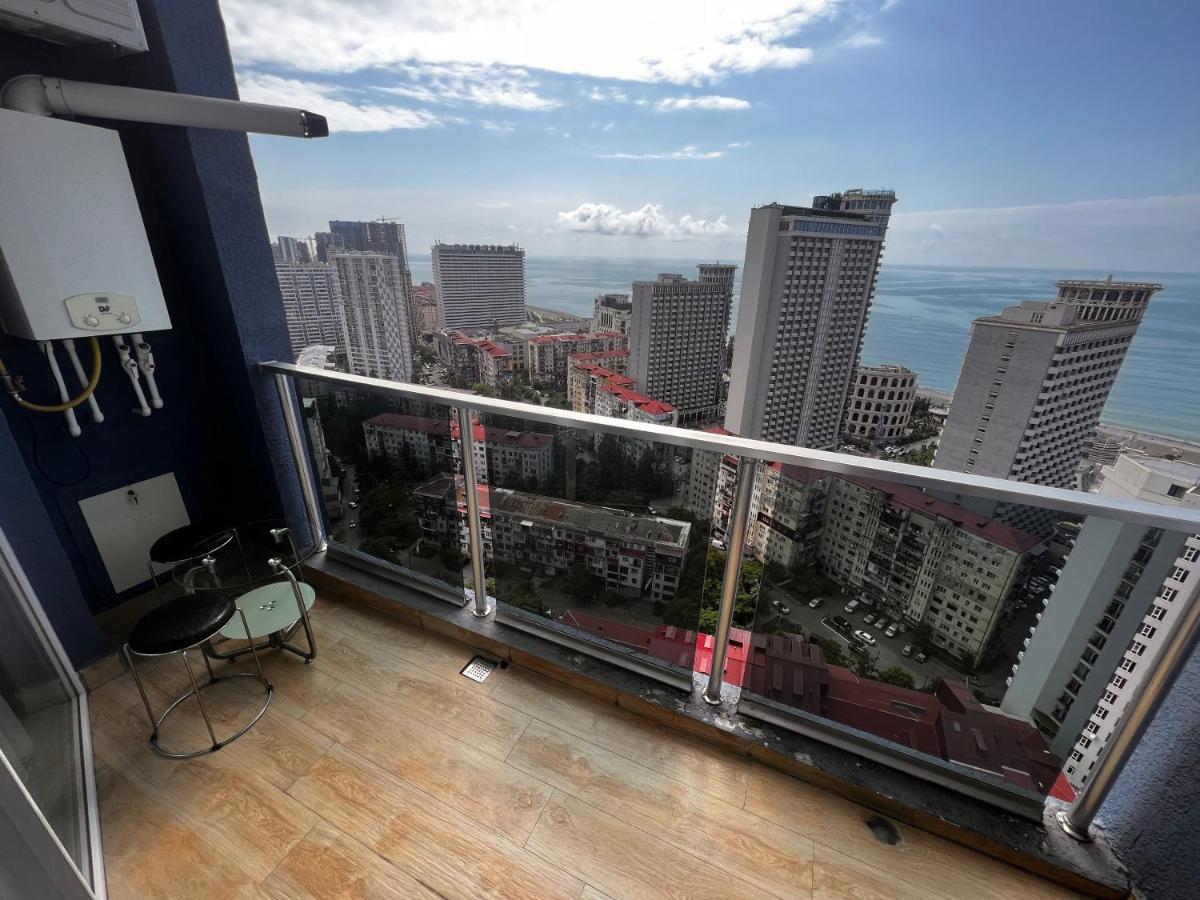 27 Floor Apartments Батуми Экстерьер фото