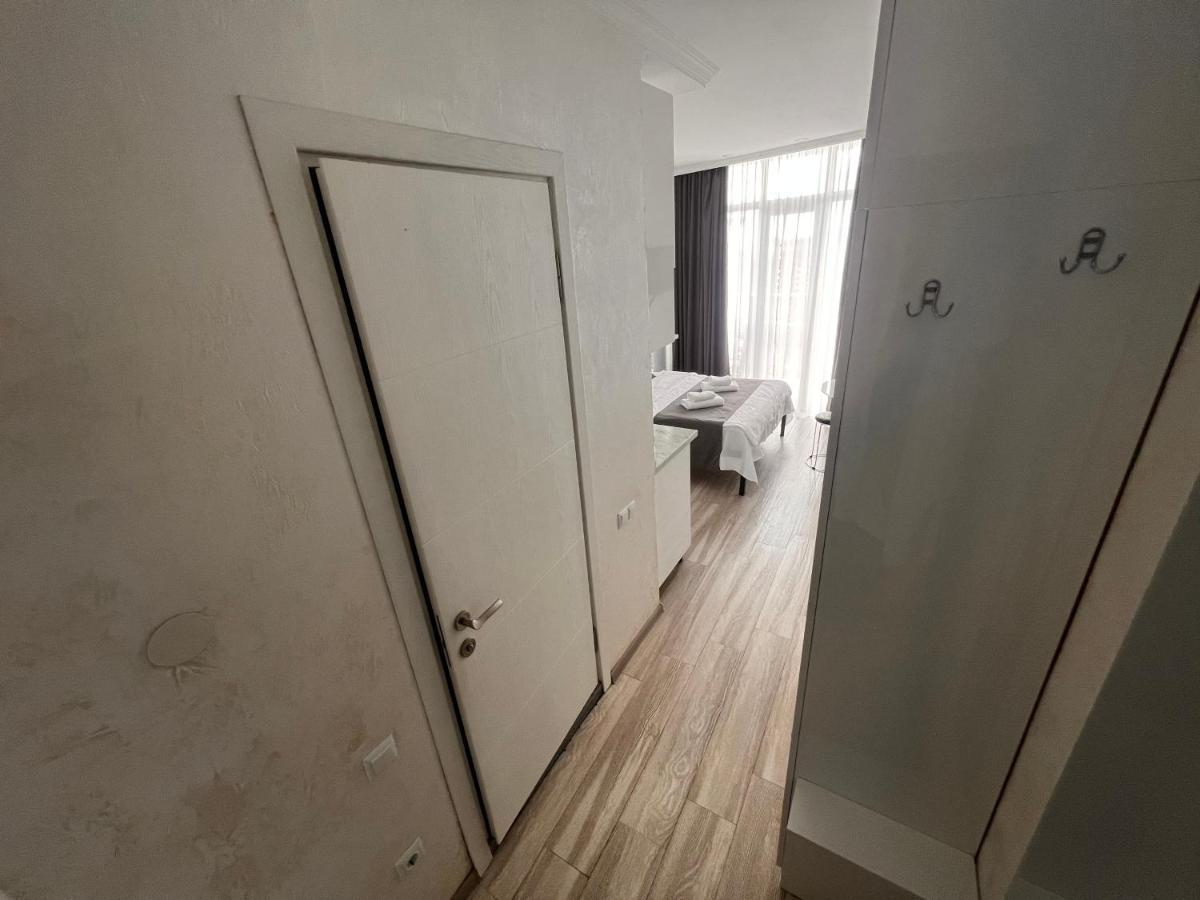 27 Floor Apartments Батуми Экстерьер фото